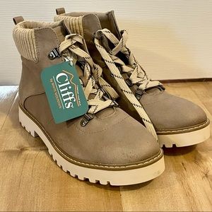 Cliffs by White Mountain Boots